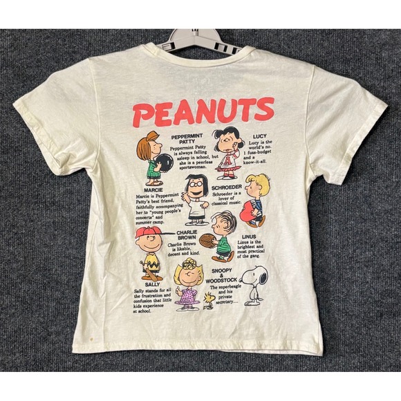 Peanuts Snoopy Charlie Brown Gang Character List Graphic T-Shirt Cream Kids M - Picture 3 of 7